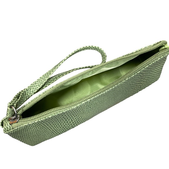 CLINIQUE Faux Snakeskin Cosmetic Bag Set (2) in New Spring Green - Picture 9 of 10